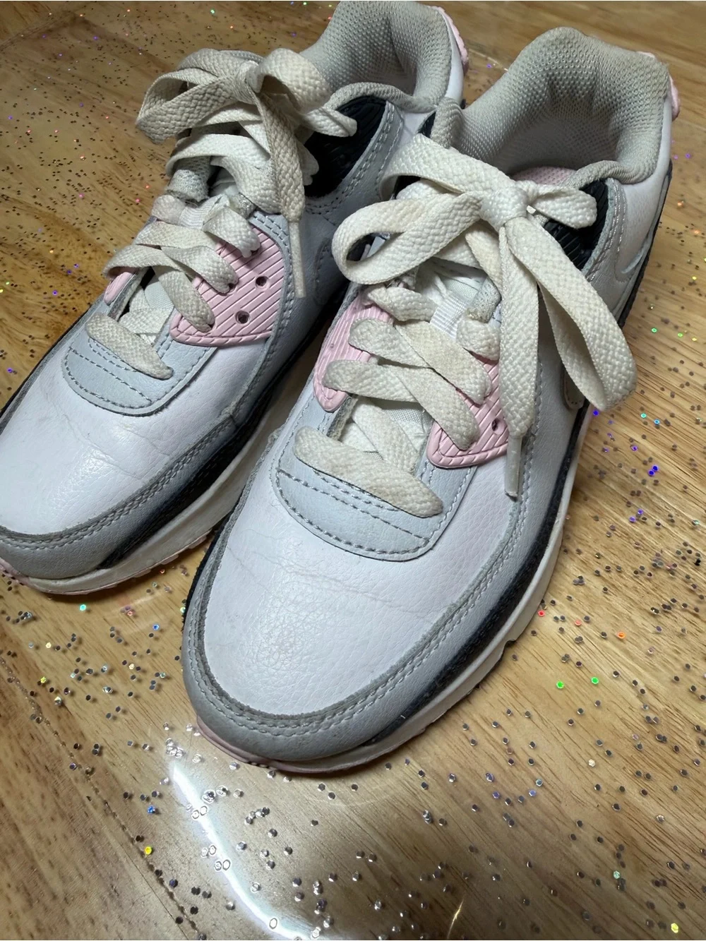 Nike Air Max-style White, Pink & Black kids Sneakers